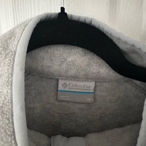 Columbia Fleece Sweater - Picture 4 of 4